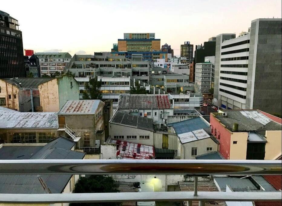 Stunning Studio Apartment In Cbd كيب تاون المظهر الخارجي الصورة