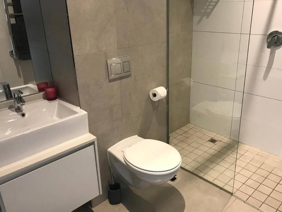 Stunning Studio Apartment In Cbd كيب تاون المظهر الخارجي الصورة