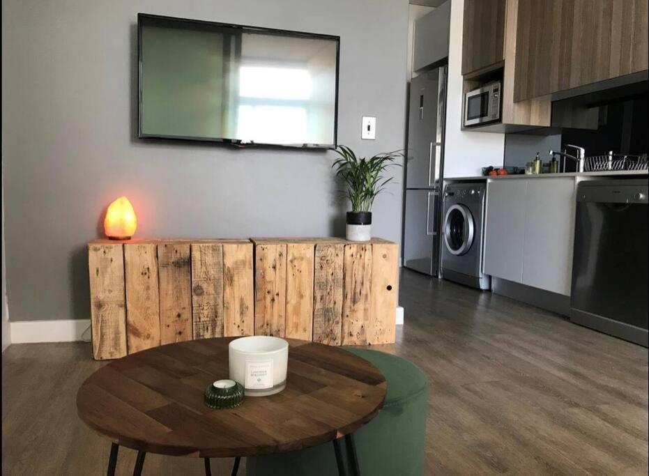 Stunning Studio Apartment In Cbd كيب تاون المظهر الخارجي الصورة